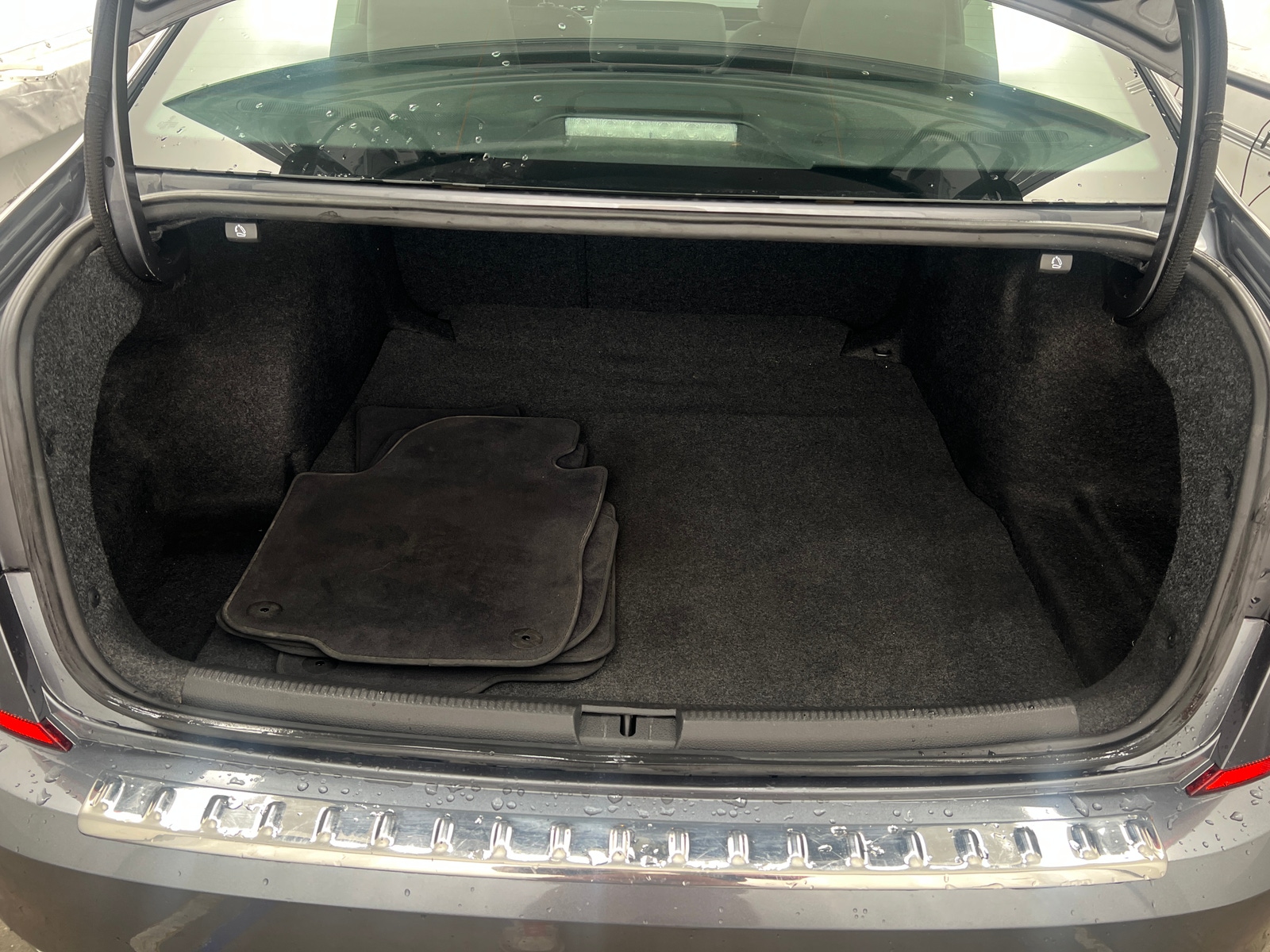 Thumbnail: 2022 Volkswagen Passat - 6