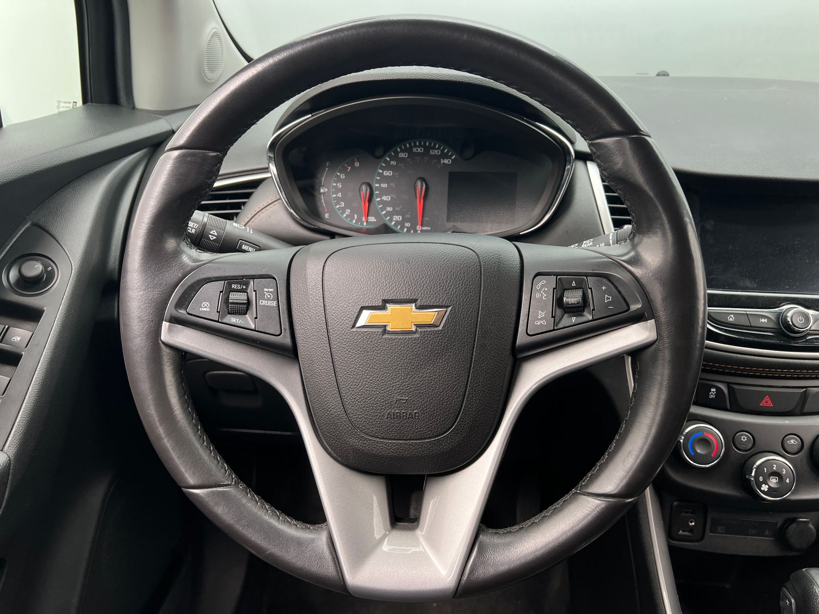 Thumbnail: 2021 Chevrolet Trax - 5