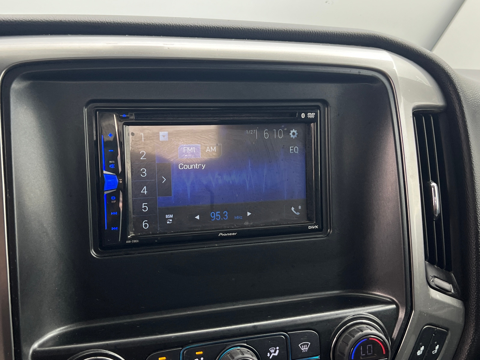 Thumbnail: 2018 Chevrolet Silverado 1500 - 4