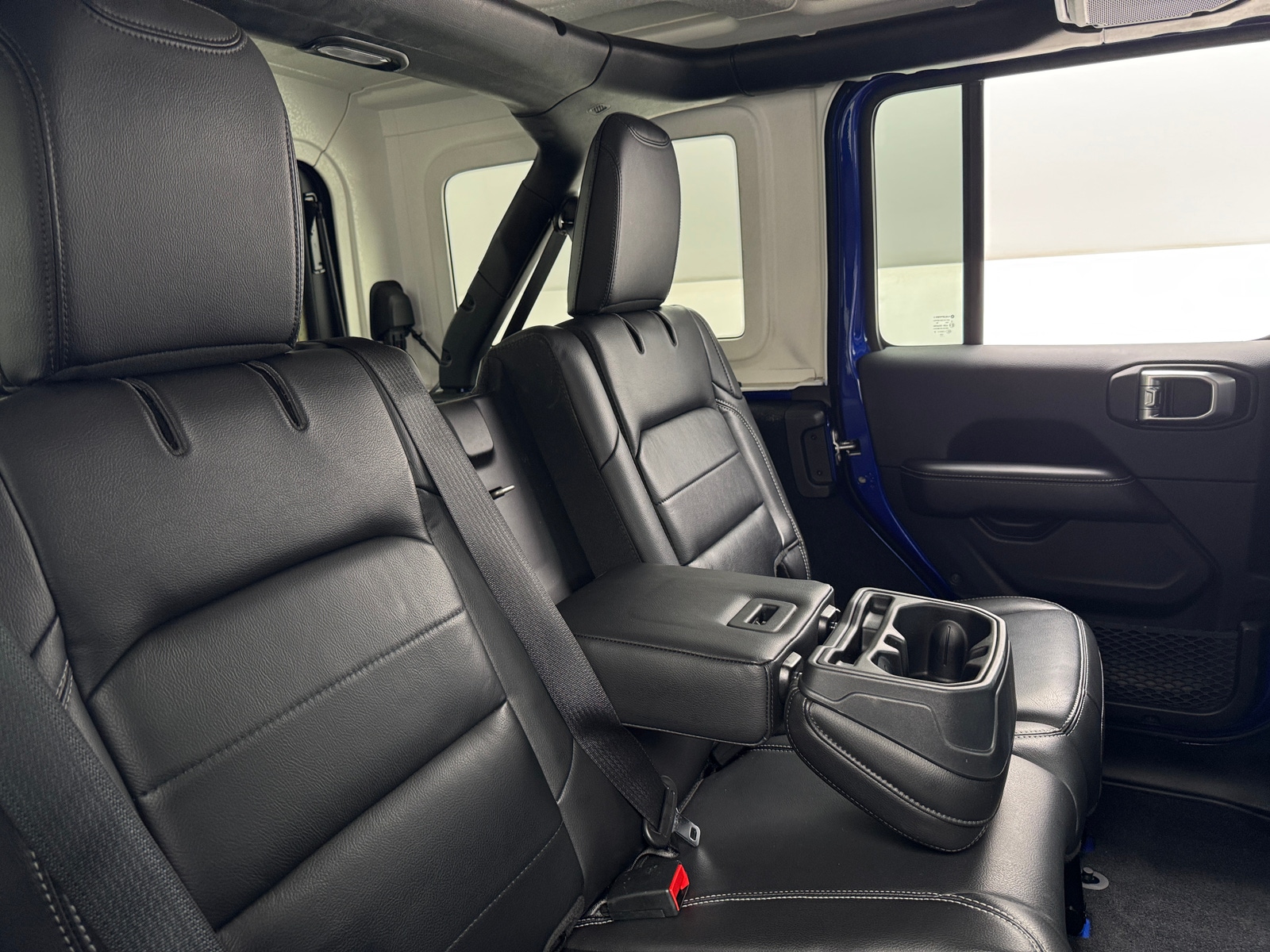 Thumbnail: 2019 Jeep Wrangler - 5