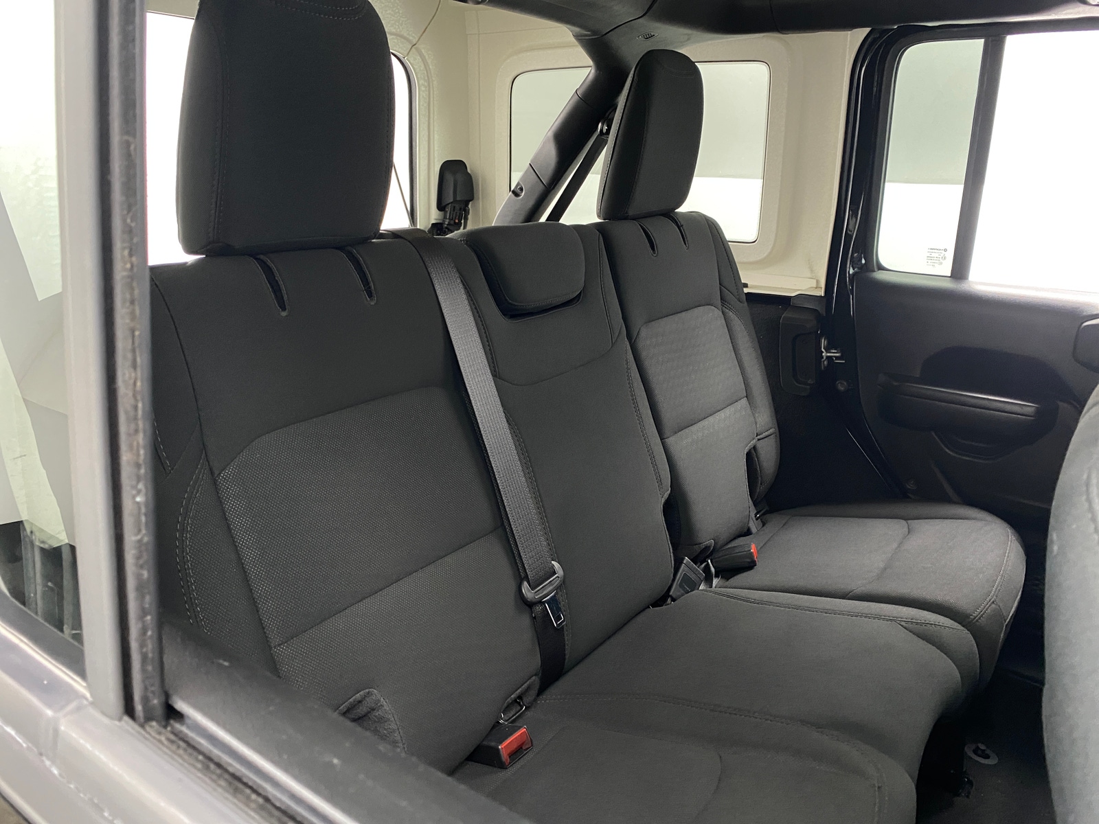 Thumbnail: 2021 Jeep Wrangler - 6