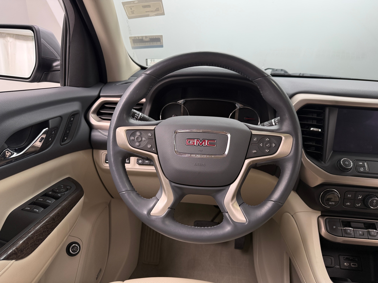 Thumbnail: 2022 GMC Acadia - 5