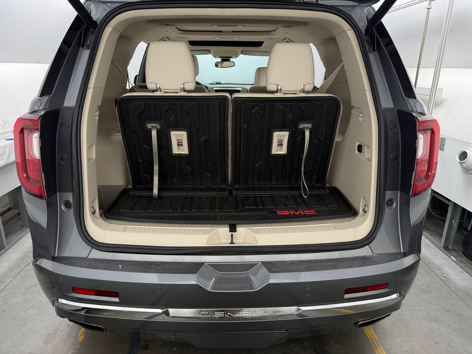 Thumbnail: 2022 GMC Acadia - 7