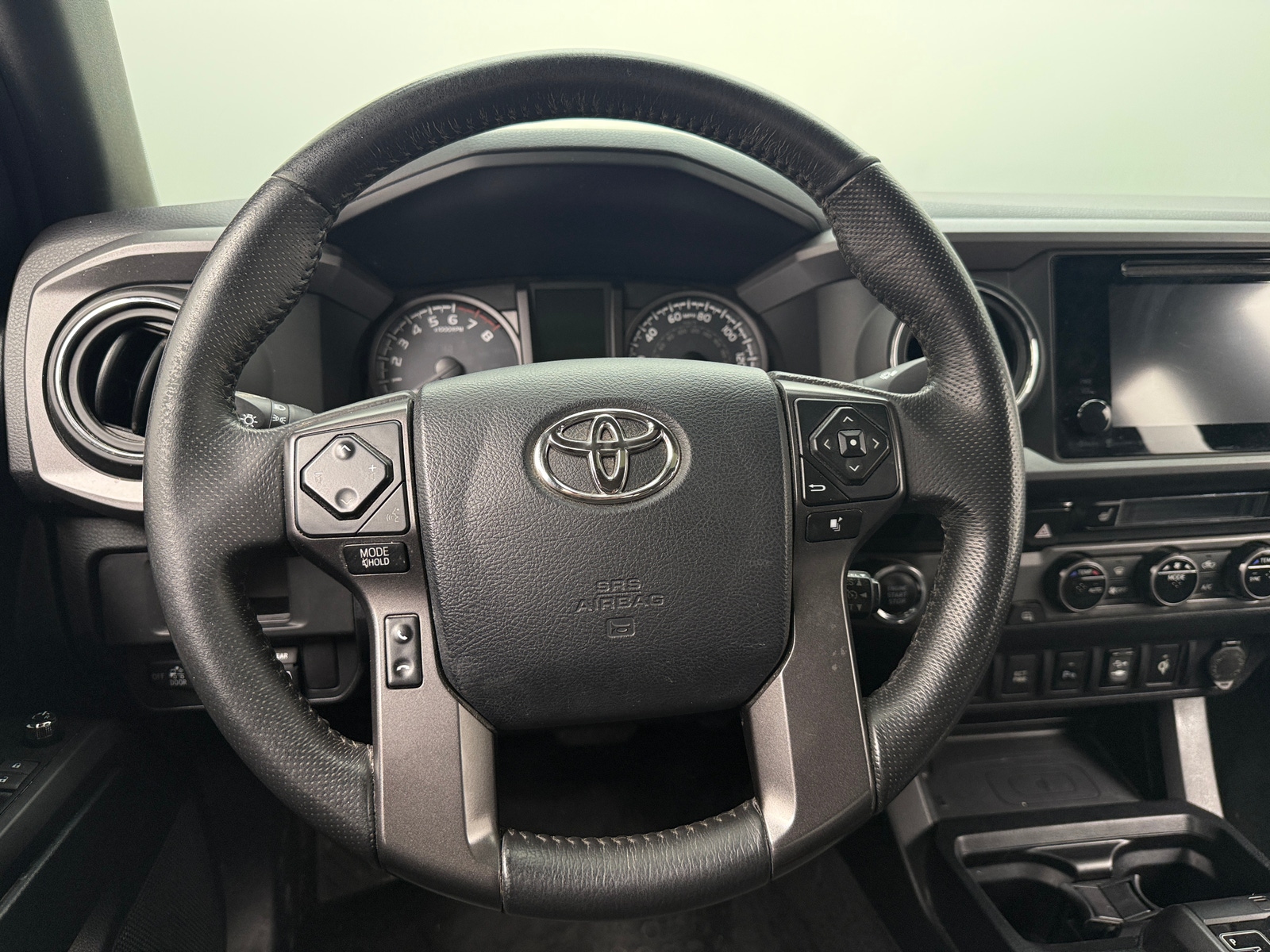 Thumbnail: 2017 Toyota Tacoma - 5