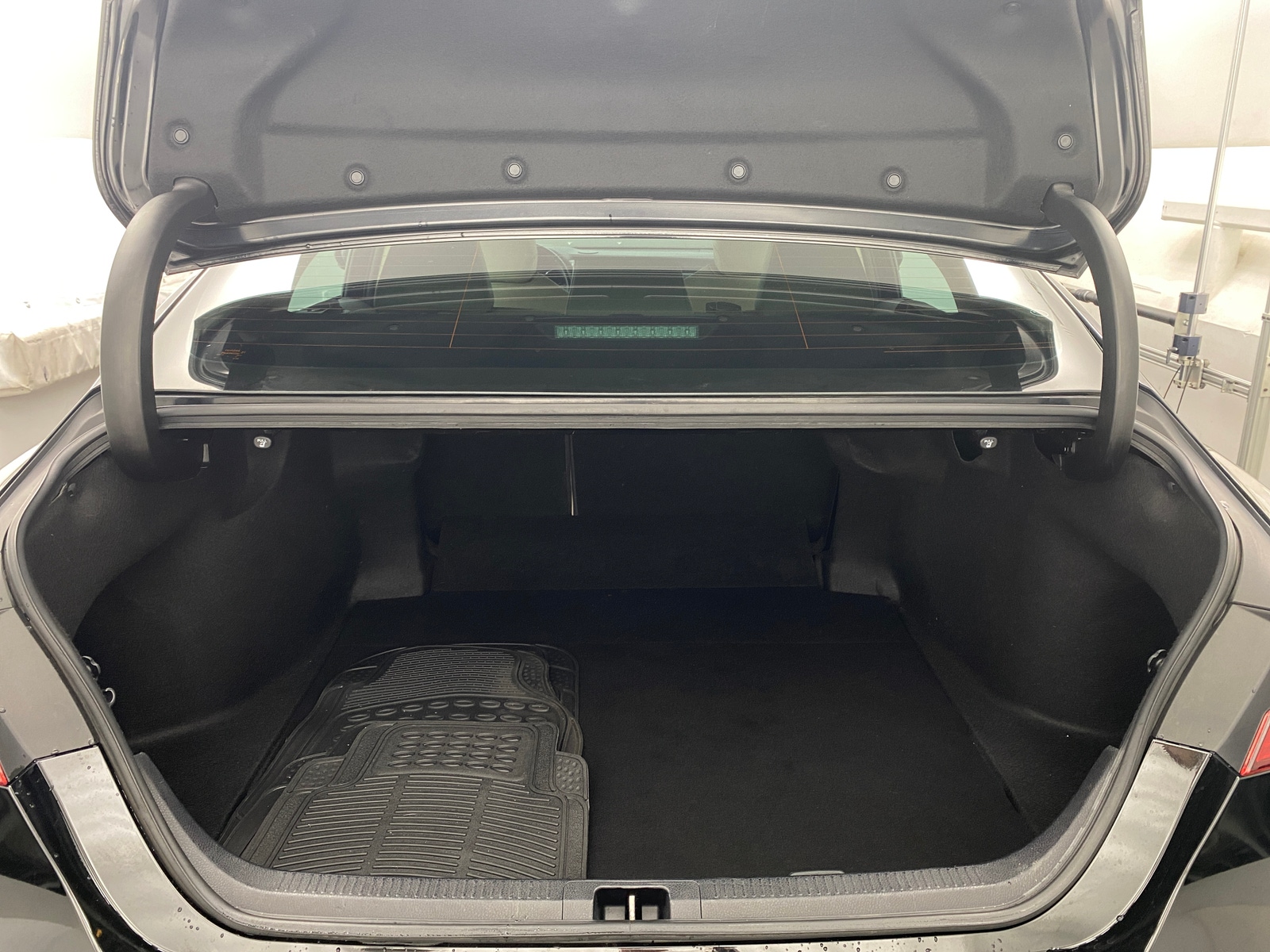 Thumbnail: 2020 Toyota Camry - 6