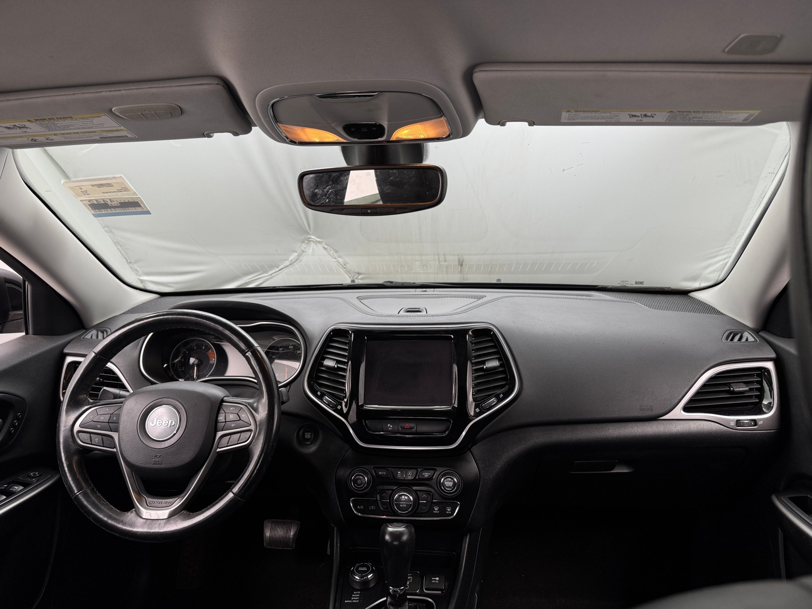 Thumbnail: 2019 Jeep Cherokee - 2