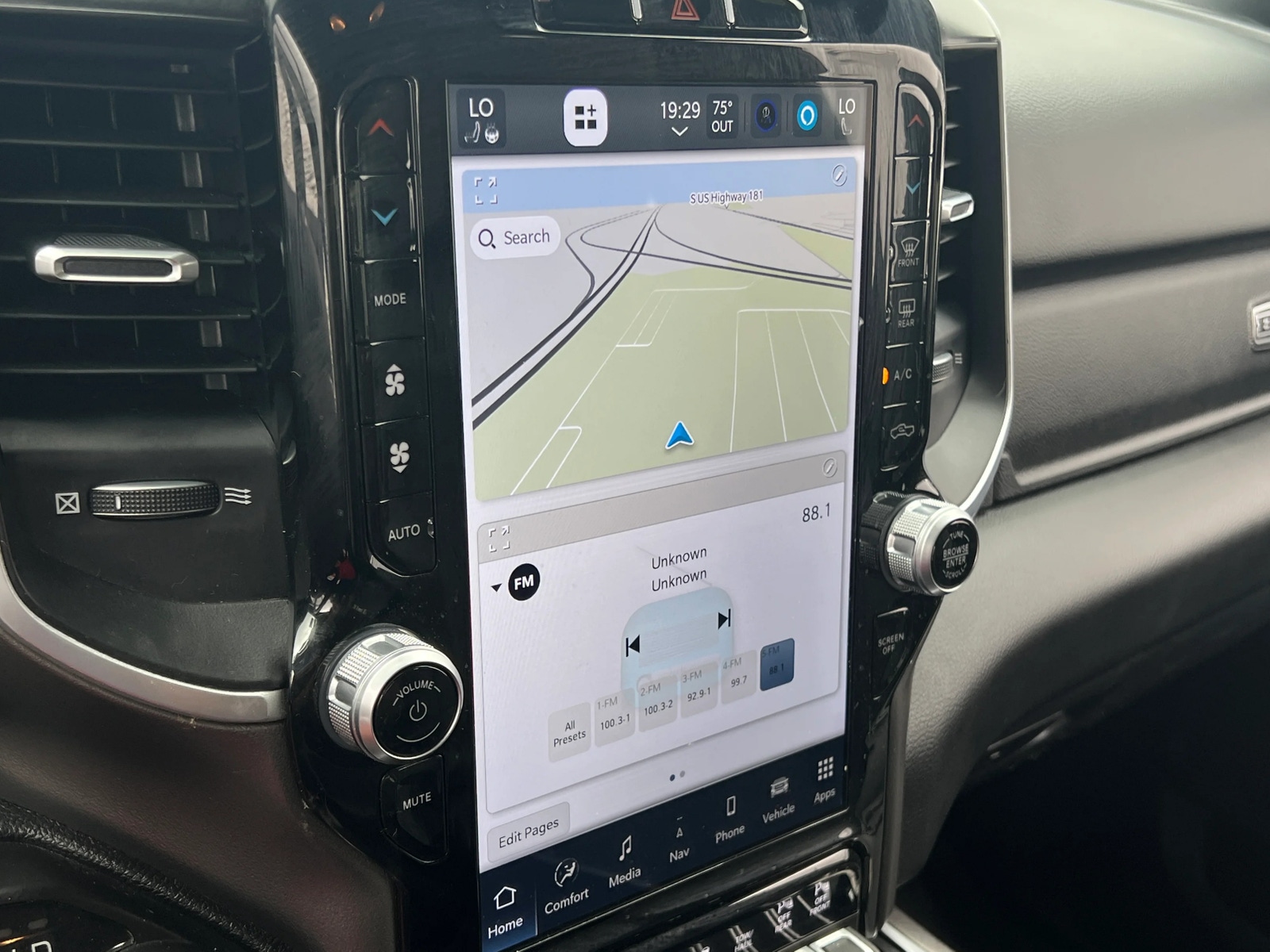 Thumbnail: 2022 RAM 1500 - 4