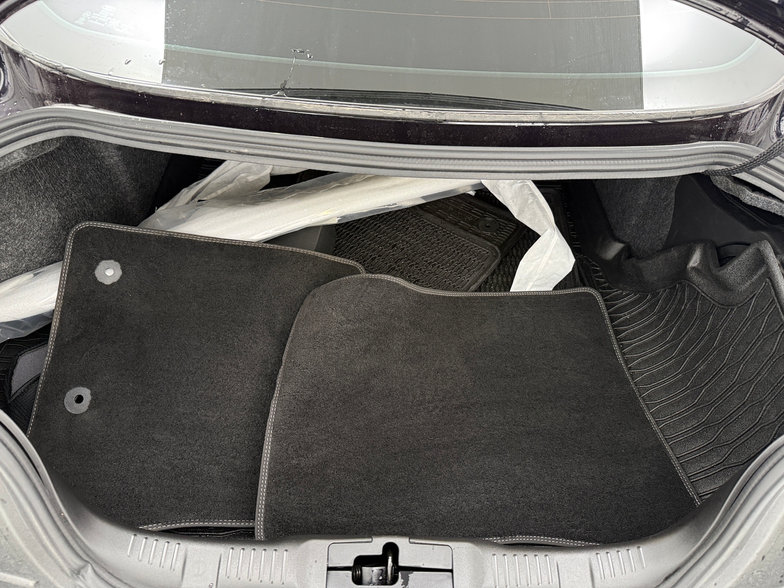 Thumbnail: 2022 Ford Mustang - 5