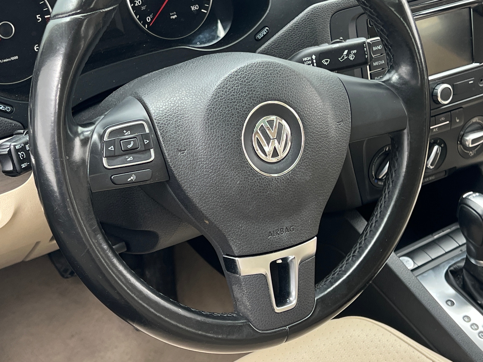 Thumbnail: 2014 Volkswagen Jetta - 4