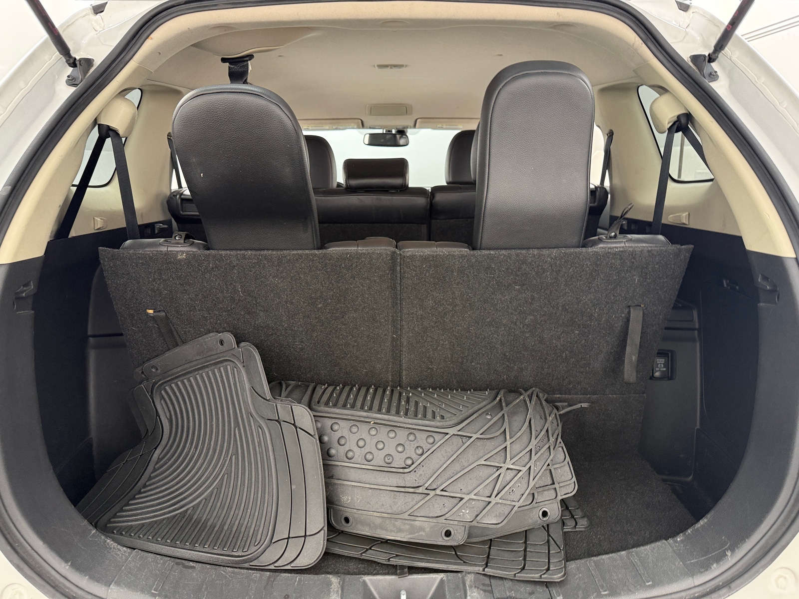 Thumbnail: 2017 Mitsubishi Outlander - 6