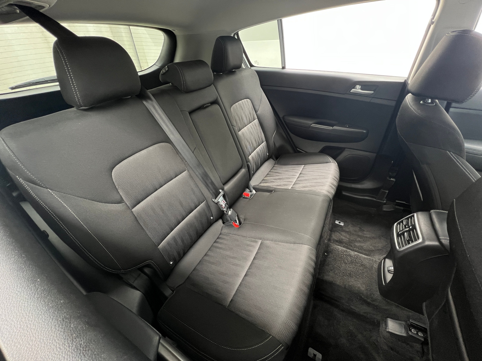 Thumbnail: 2020 Kia Sportage - 6