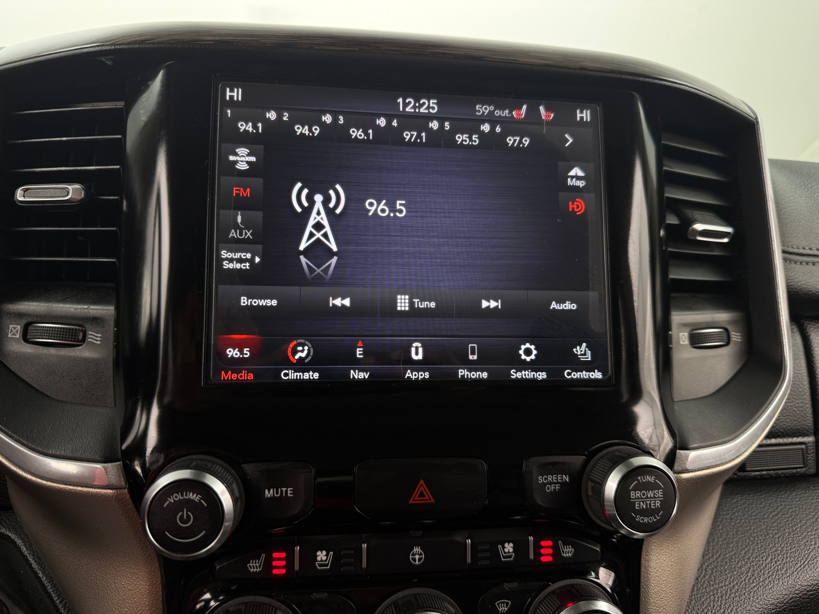 Thumbnail: 2020 RAM 1500 - 3