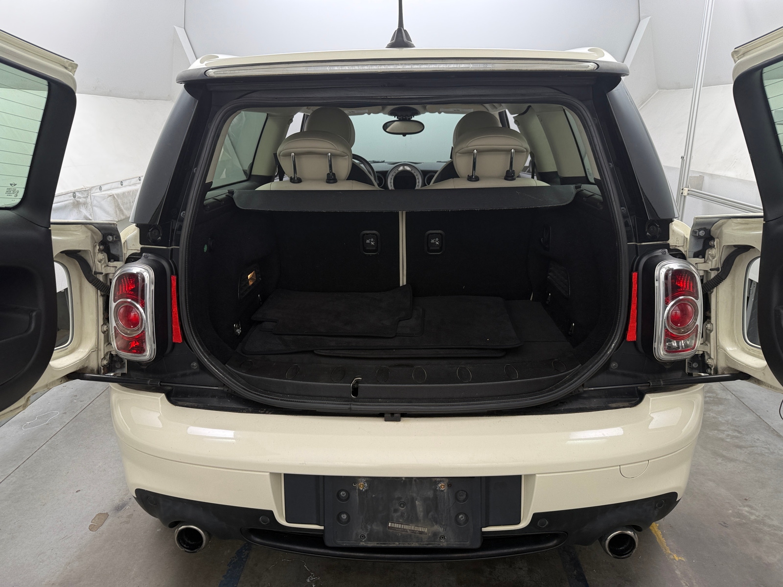 Thumbnail: 2013 MINI Cooper Clubman - 7