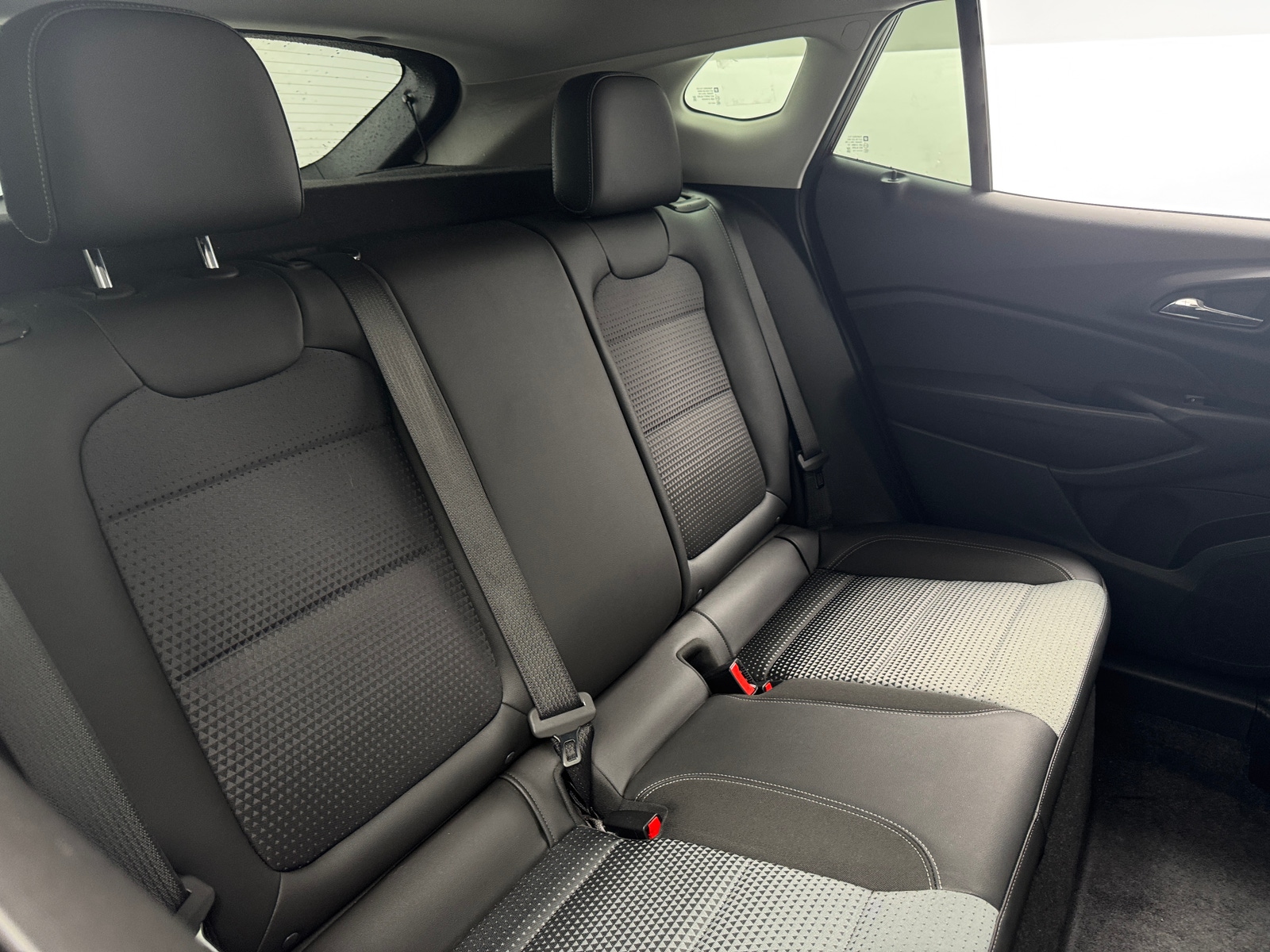 Thumbnail: 2025 Chevrolet Trax - 6