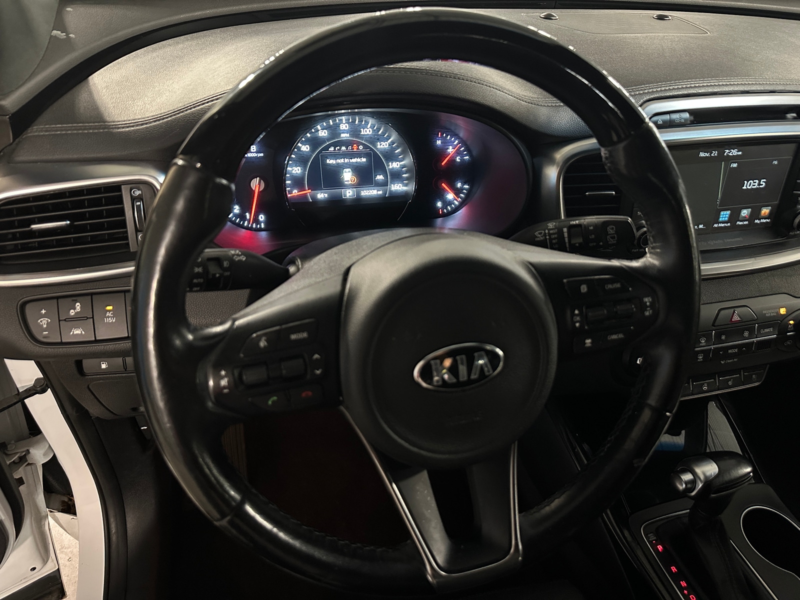 Thumbnail: 2017 Kia Sorento - 4