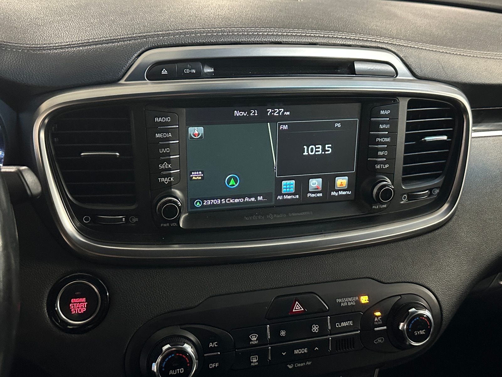 Thumbnail: 2017 Kia Sorento - 3