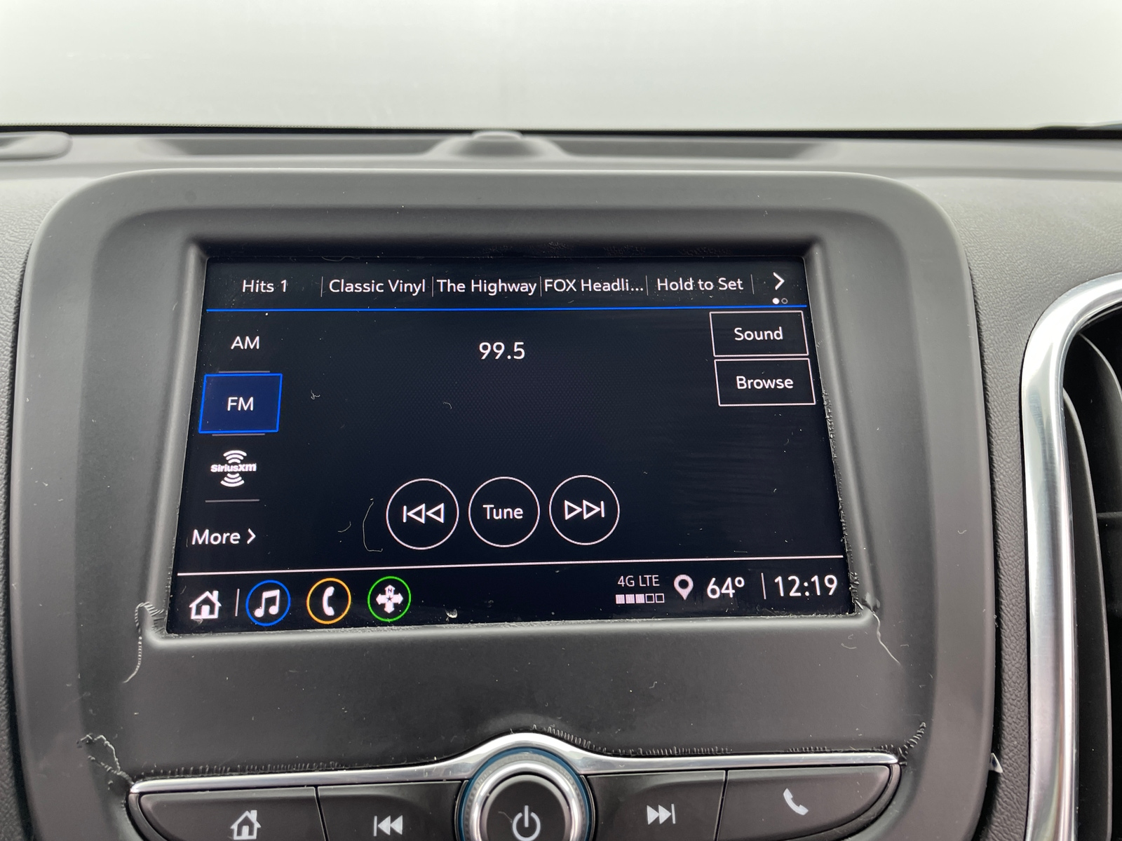 Thumbnail: 2024 Chevrolet Equinox - 4