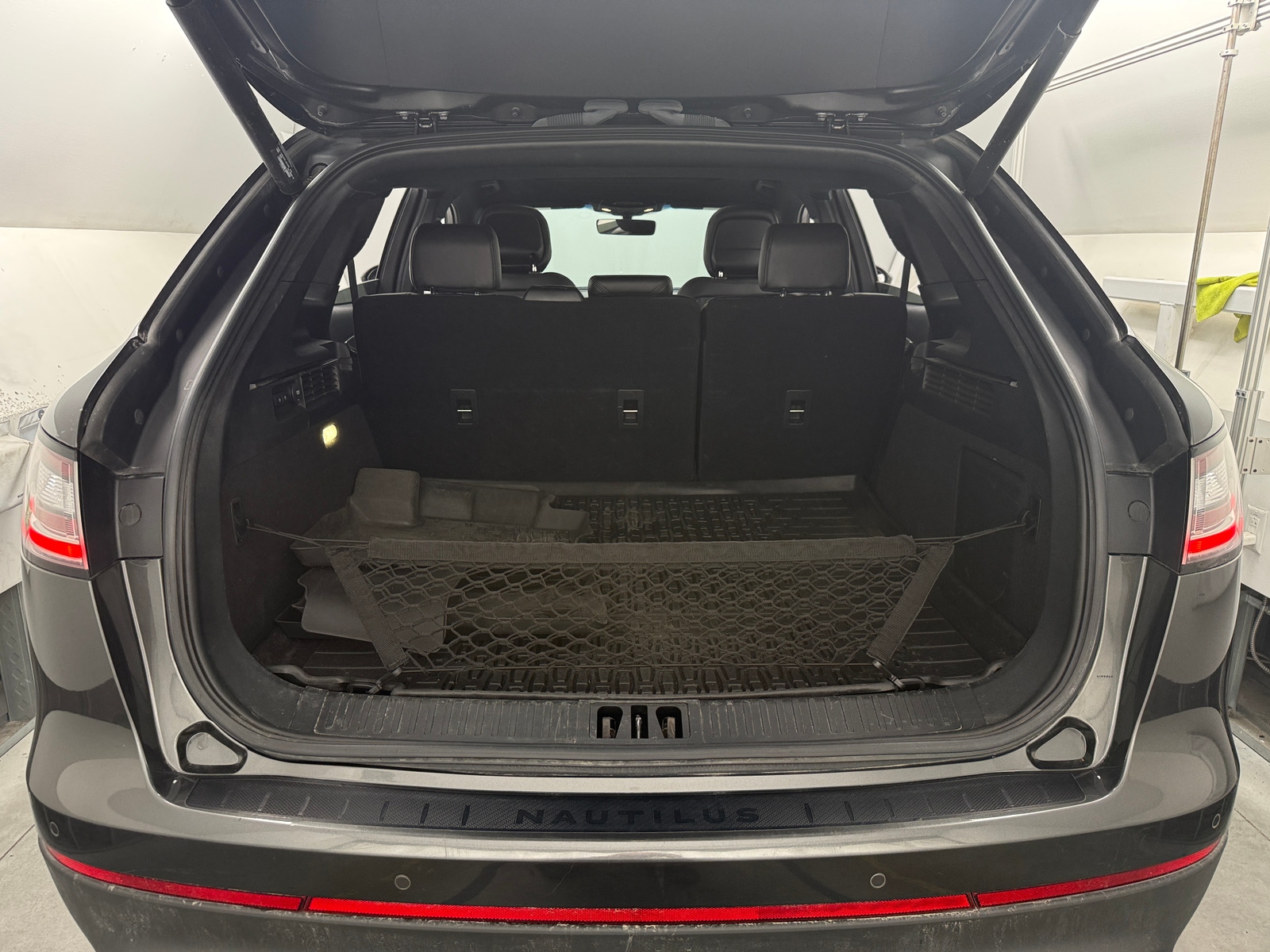 Thumbnail: 2020 Lincoln Nautilus - 6