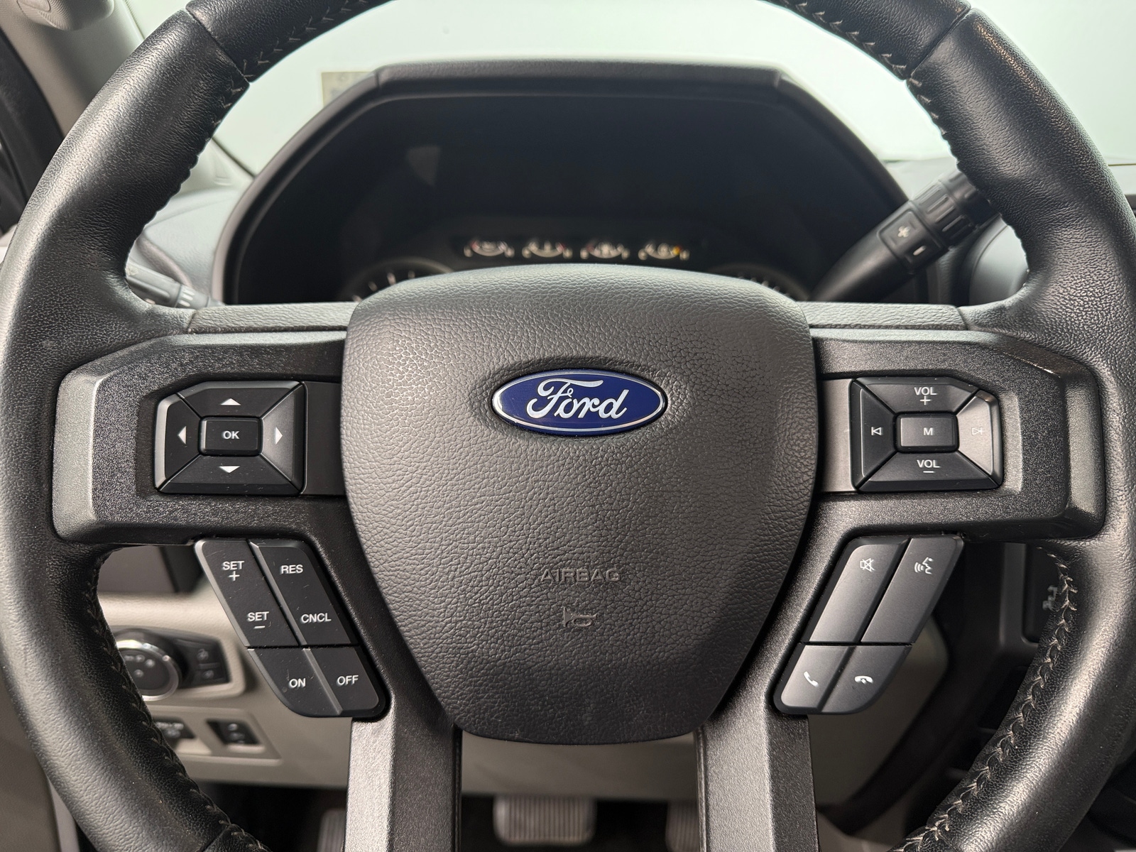 Thumbnail: 2020 Ford Econoline - 5