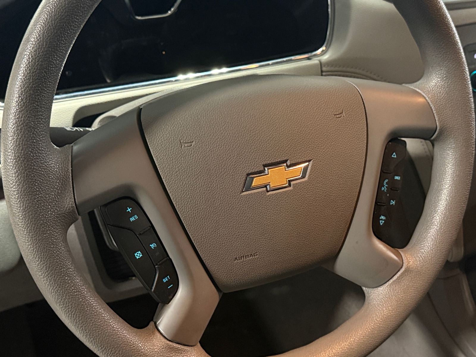 Thumbnail: 2017 Chevrolet Traverse - 5