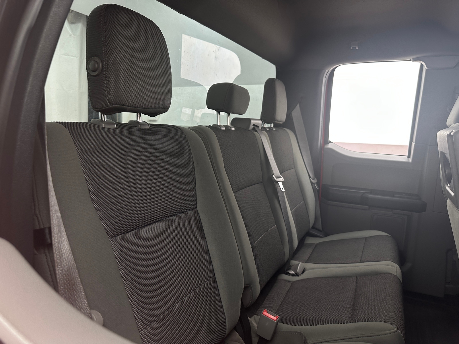 Thumbnail: 2018 Ford Econoline - 6