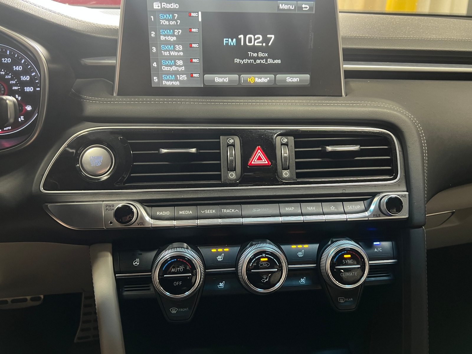 Thumbnail: 2019 Genesis G70 - 3