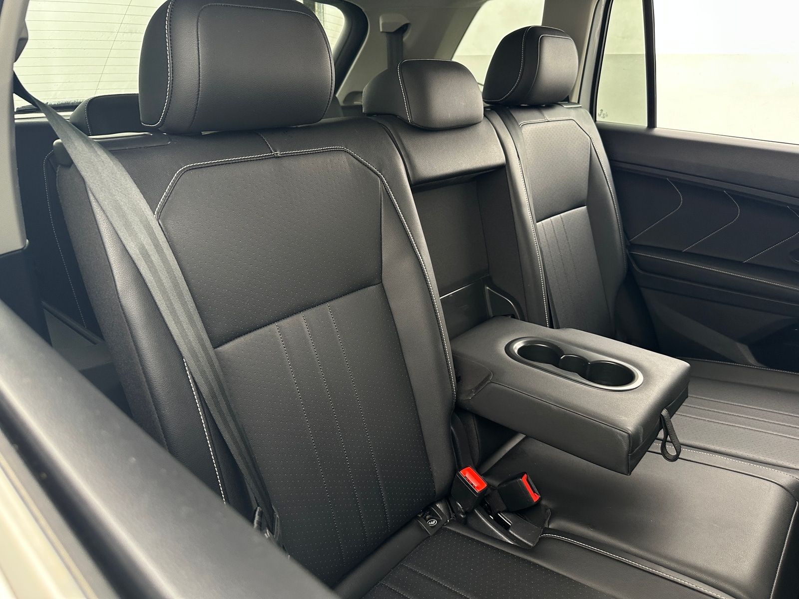 Thumbnail: 2023 Volkswagen Tiguan - 5