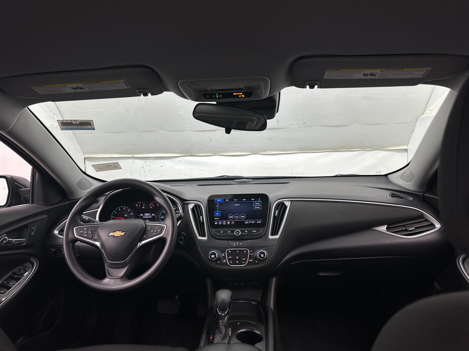 Thumbnail: 2023 Chevrolet Malibu - 3