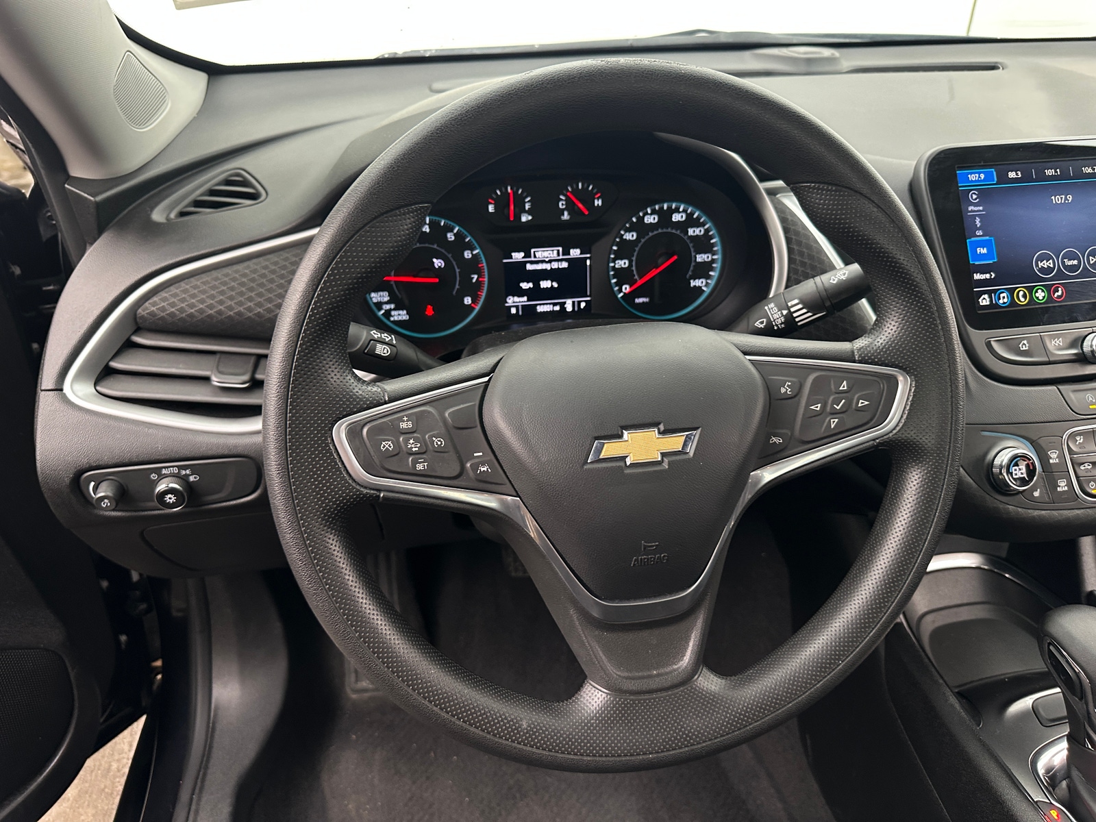 Thumbnail: 2023 Chevrolet Malibu - 5