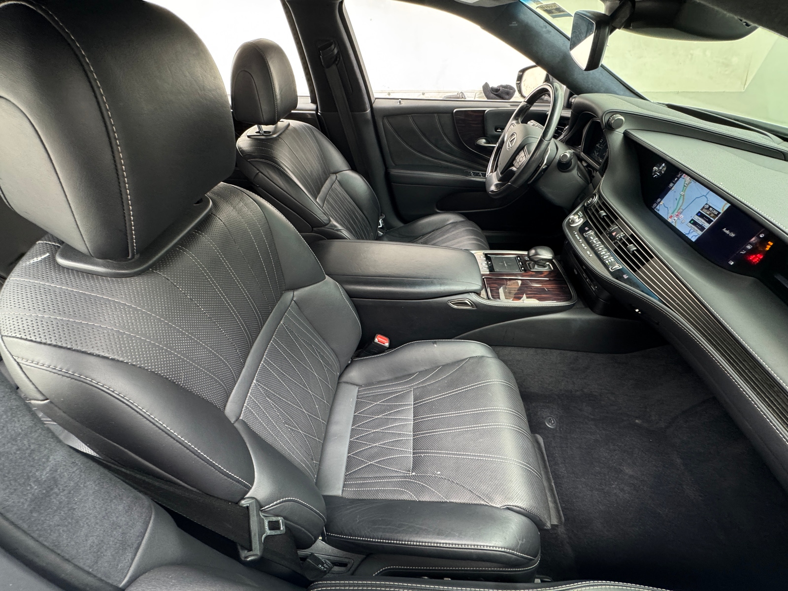 Thumbnail: 2018 Lexus LS - 2