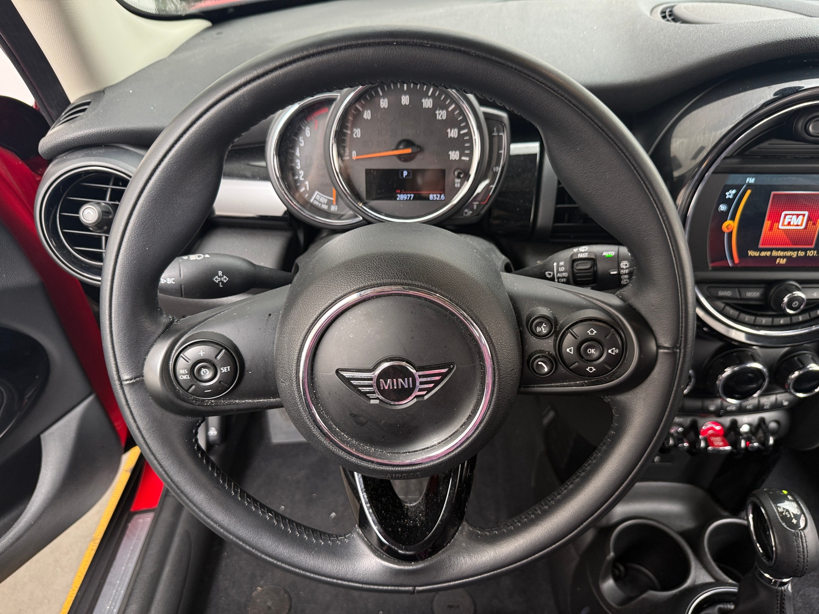 Thumbnail: 2019 MINI Cooper Hardtop - 4