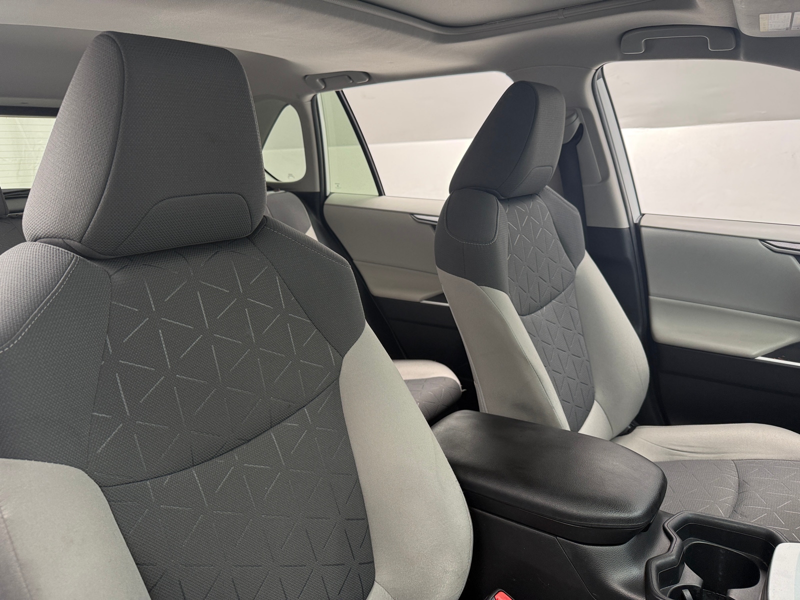 Thumbnail: 2020 Toyota RAV4 - 2