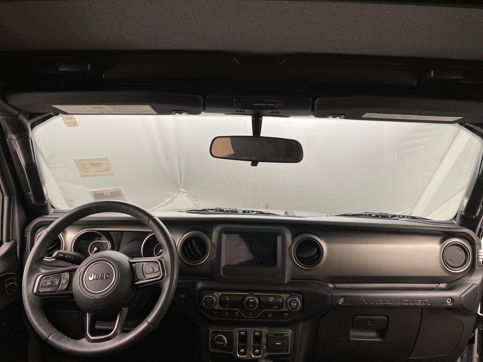 Thumbnail: 2019 Jeep Wrangler - 3