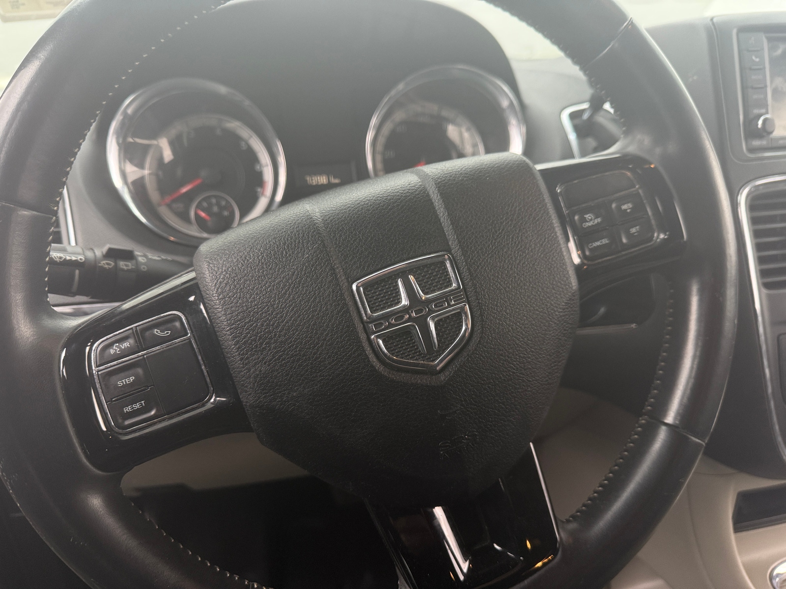 Thumbnail: 2019 Dodge Grand Caravan - 4