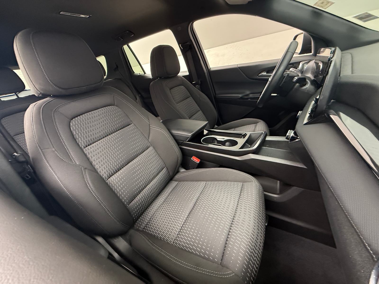 Thumbnail: 2025 Chevrolet Equinox - 2