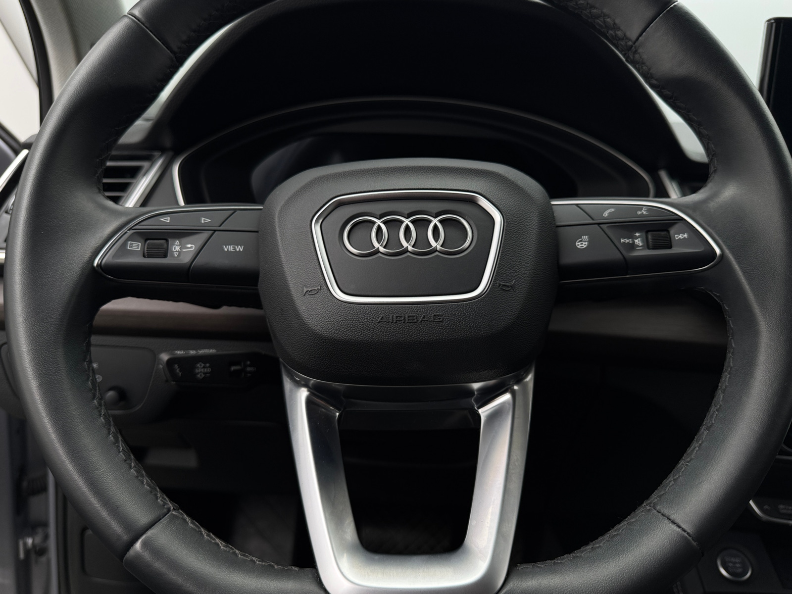 Thumbnail: 2023 Audi Q5 - 4