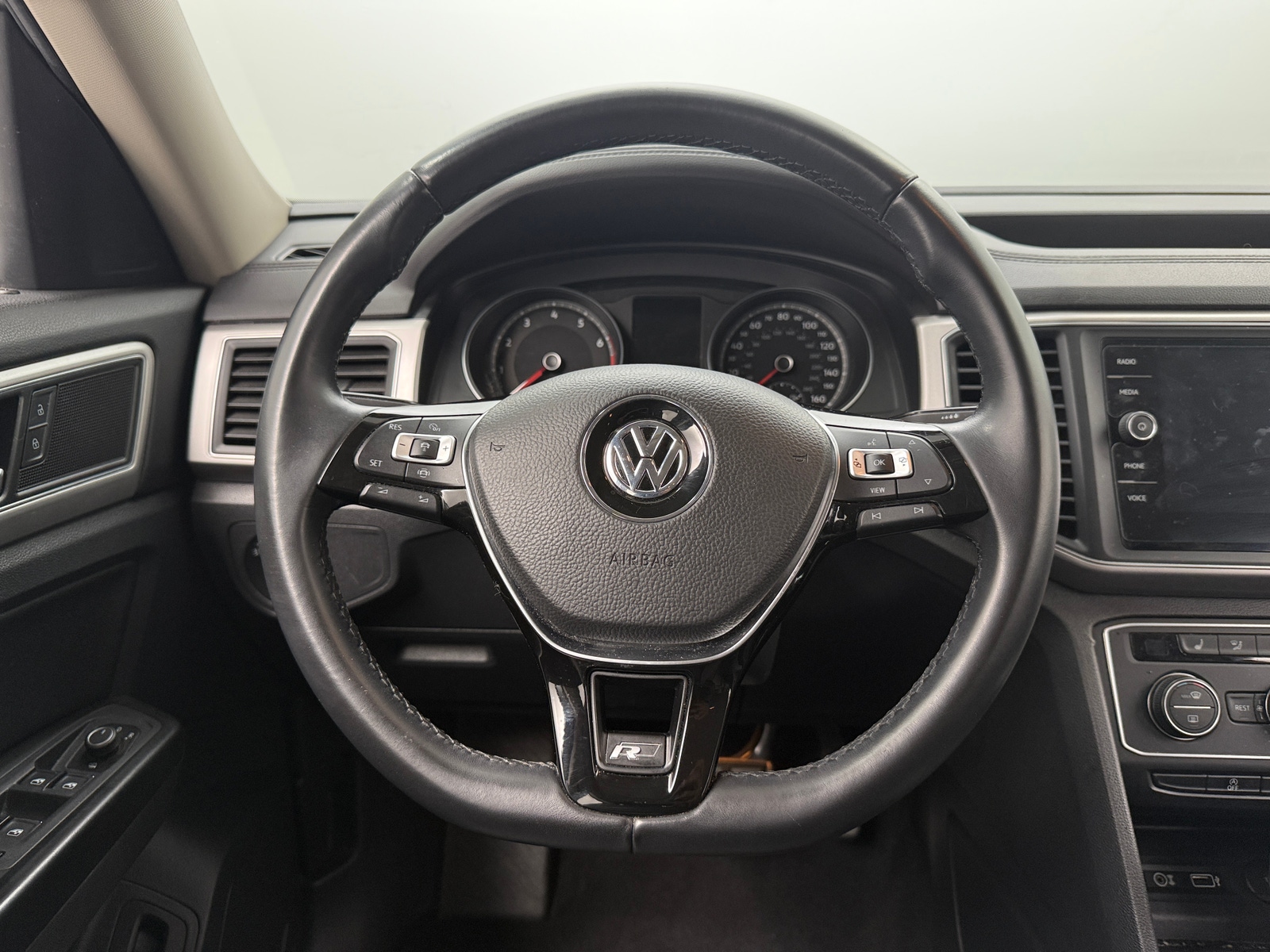 Thumbnail: 2019 Volkswagen Atlas - 4