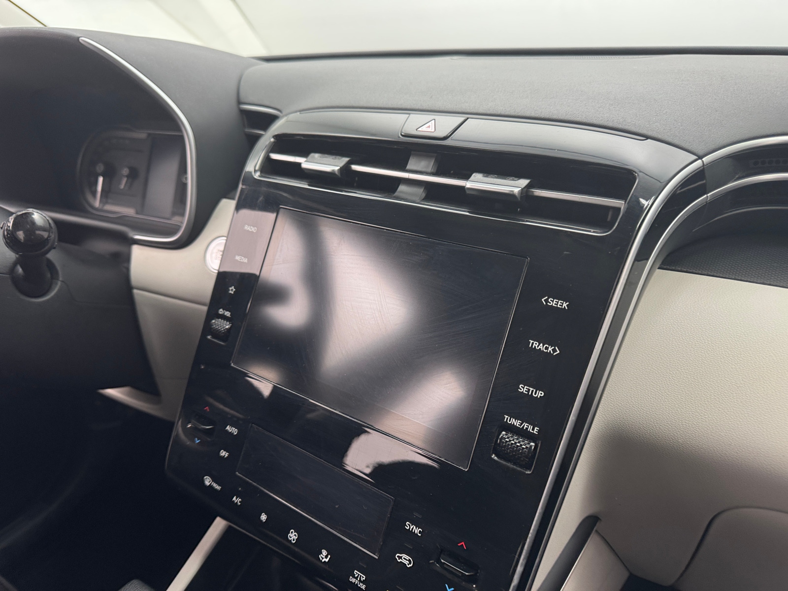 Thumbnail: 2024 Hyundai Tucson - 4