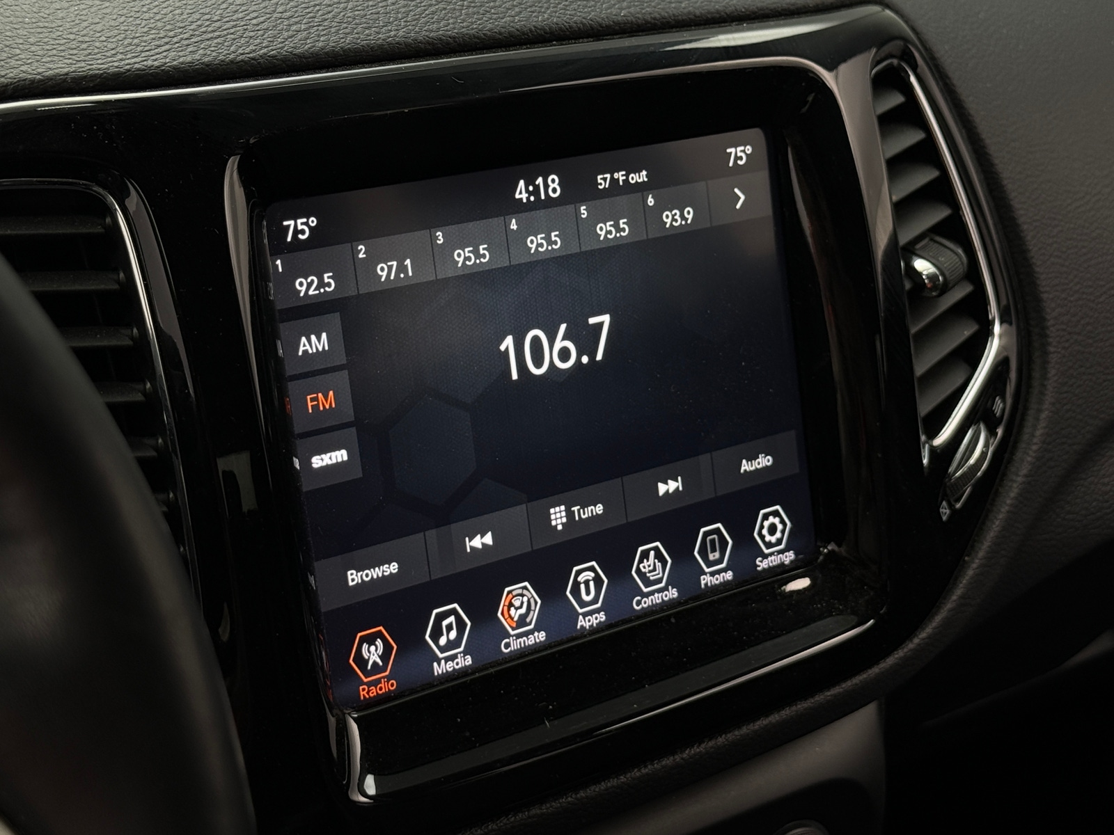 Thumbnail: 2020 Jeep Compass - 3