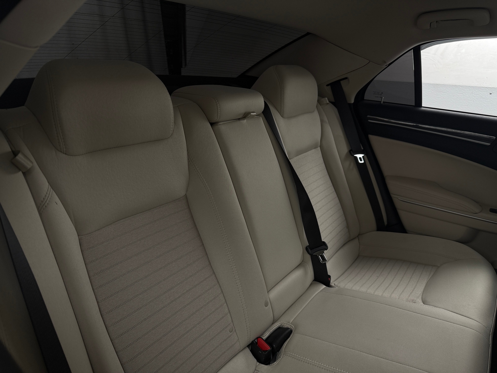 Thumbnail: 2020 Chrysler 300 - 6