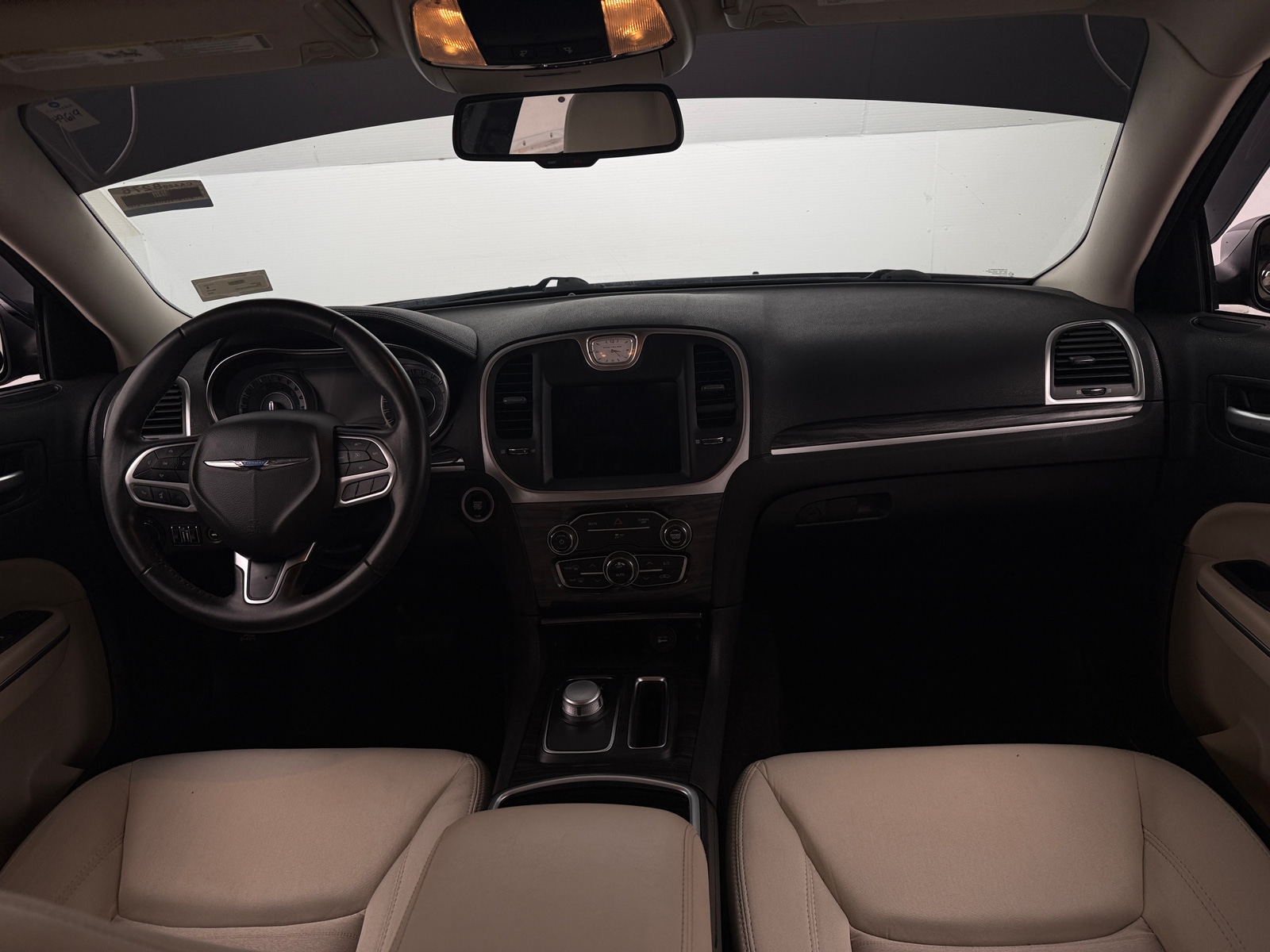 Thumbnail: 2020 Chrysler 300 - 3