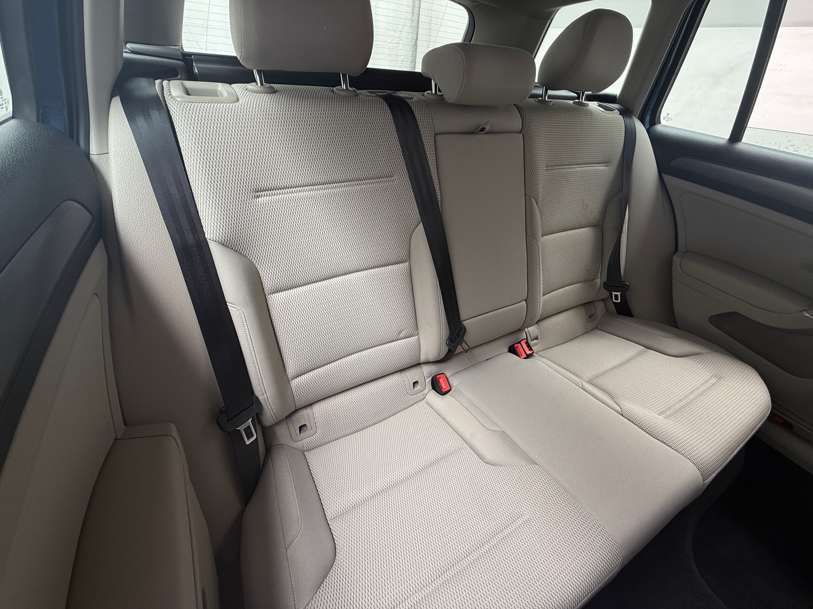 Thumbnail: 2018 Volkswagen e-Golf - 6