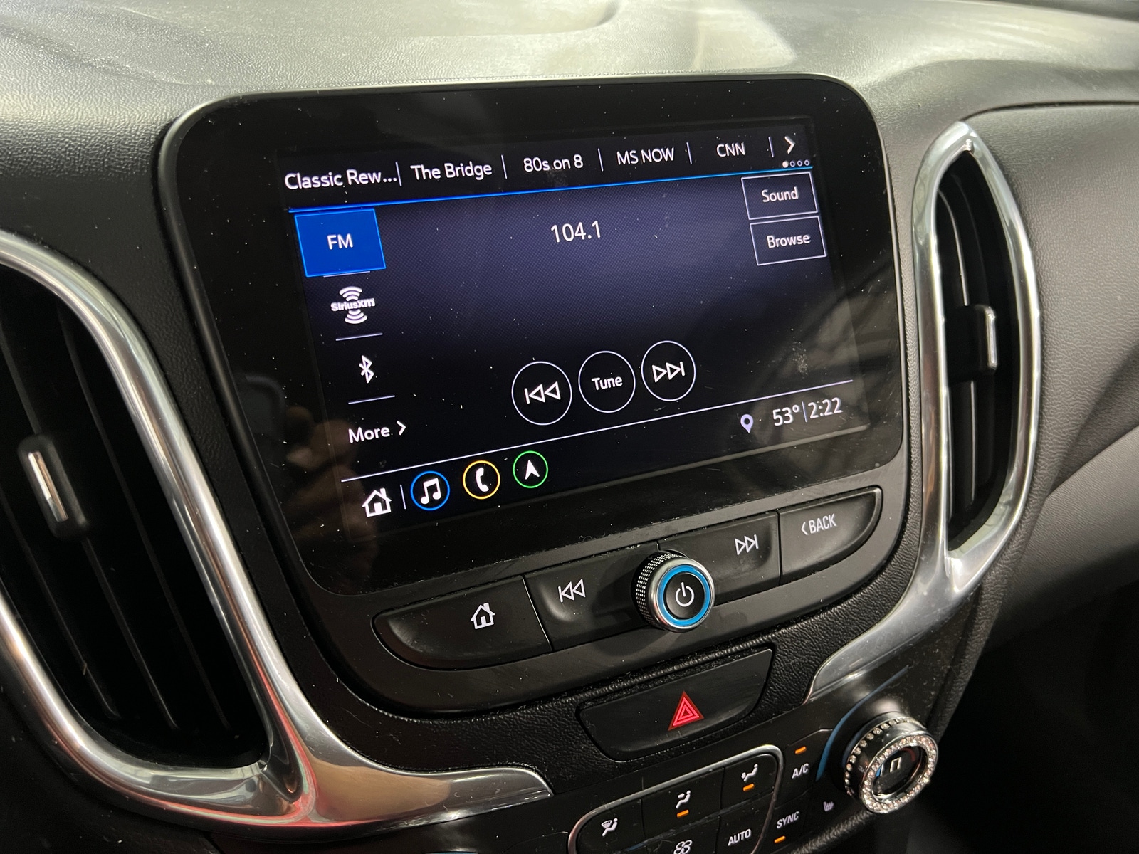 Thumbnail: 2019 Chevrolet Equinox - 4