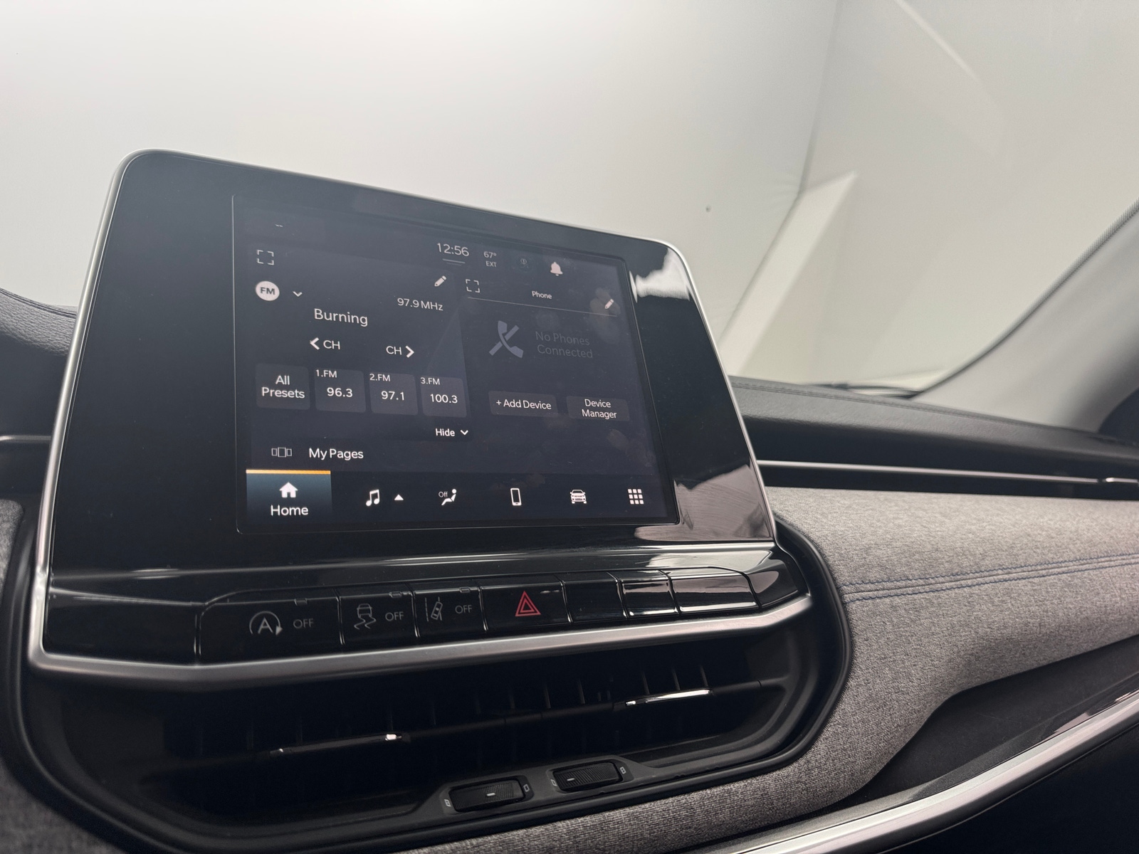 Thumbnail: 2022 Jeep Compass - 4