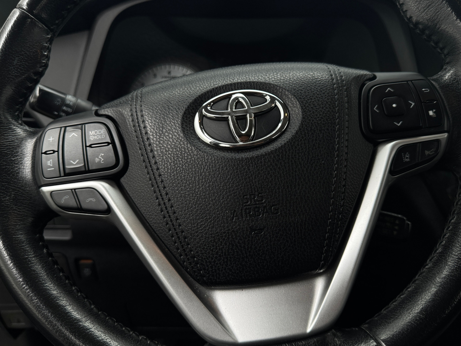 Thumbnail: 2018 Toyota Sienna - 4