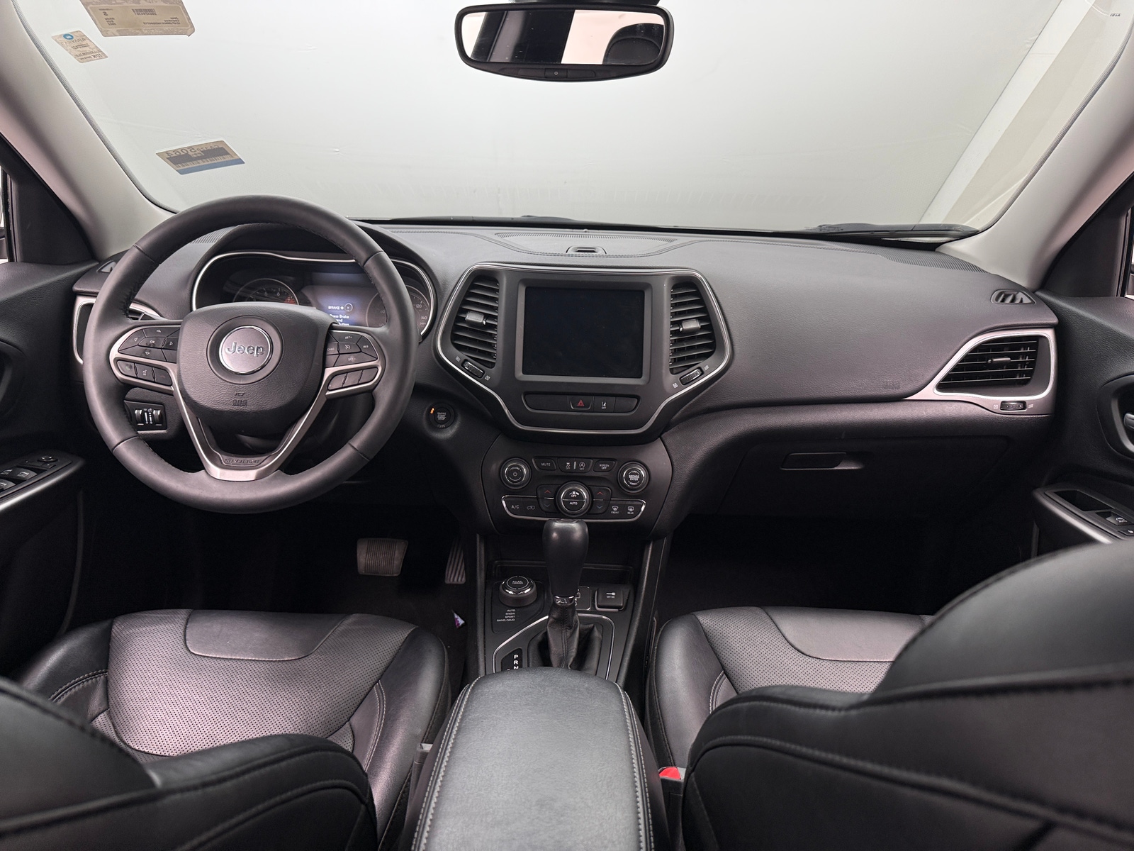 Thumbnail: 2022 Jeep Cherokee - 2