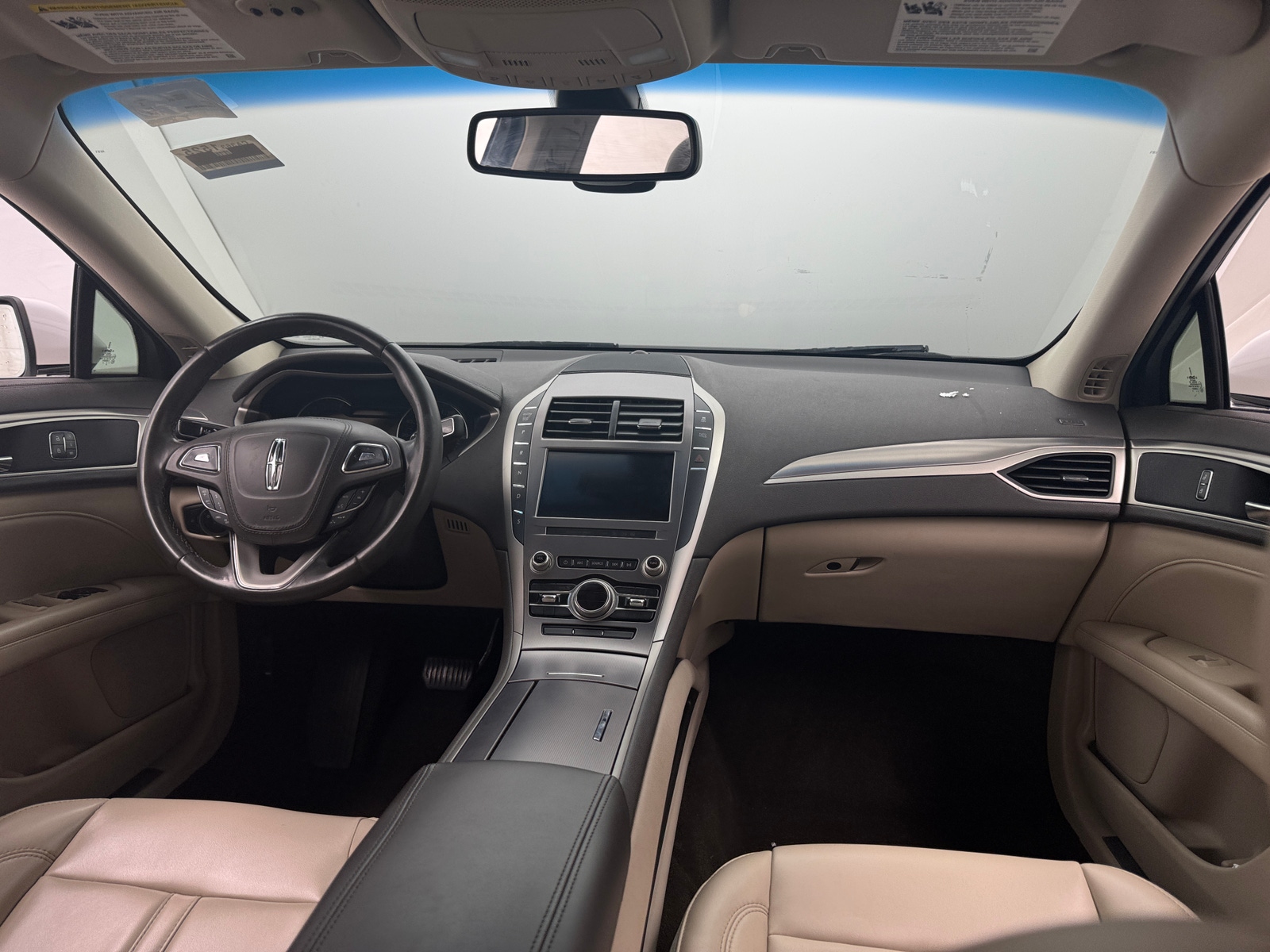 Thumbnail: 2020 Lincoln MKZ - 3