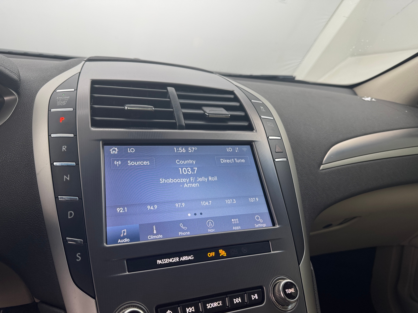 Thumbnail: 2020 Lincoln MKZ - 4