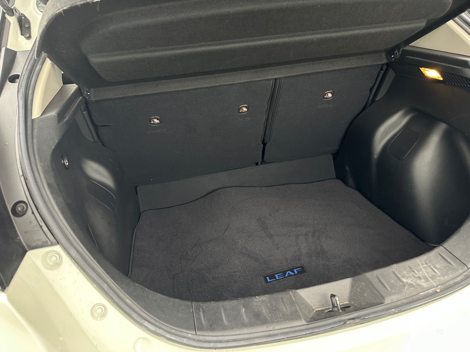 Thumbnail: 2022 Nissan Leaf - 7