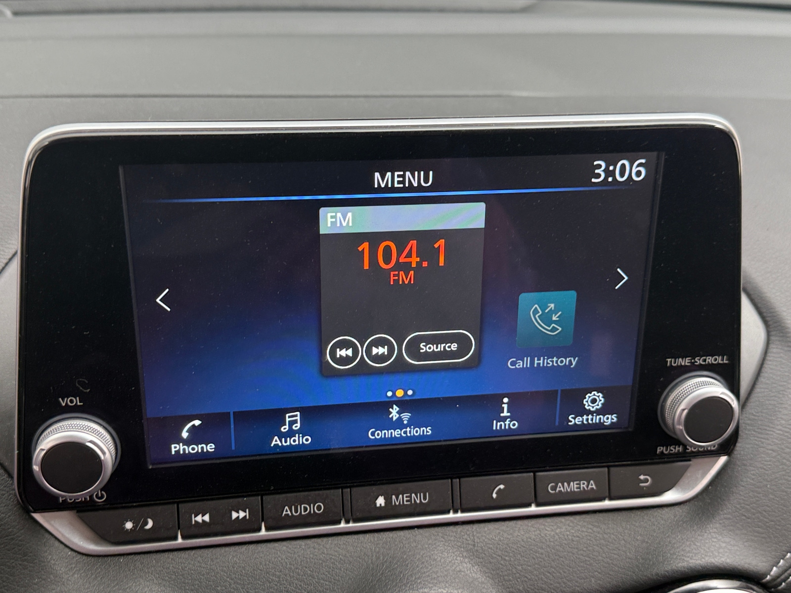 Thumbnail: 2024 Nissan Sentra - 4